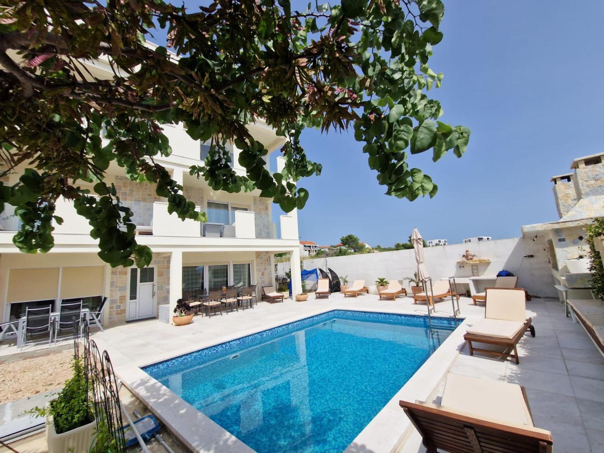Anita Apartment